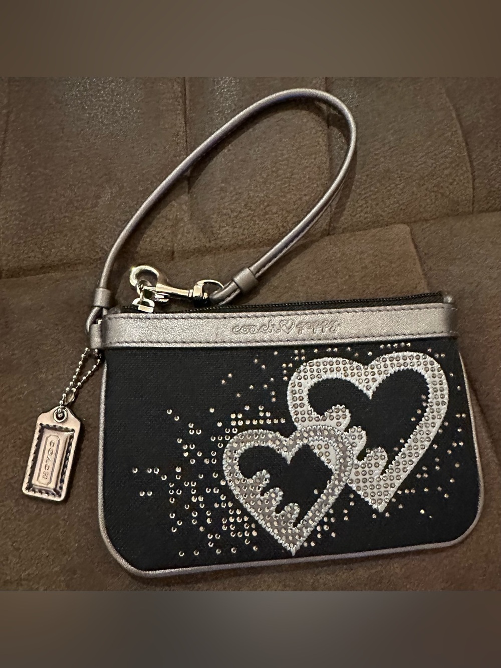 Vintage Coach Poppy Black Wristlet with Metallic Silver Hearts Y2K Mint